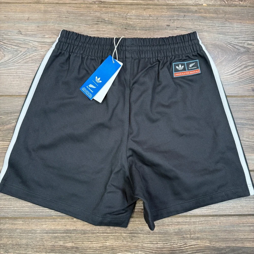 Adidas Men SMALL Rugby Shorts Carbon All Blacks Originals Trefoil KG4694 NWT